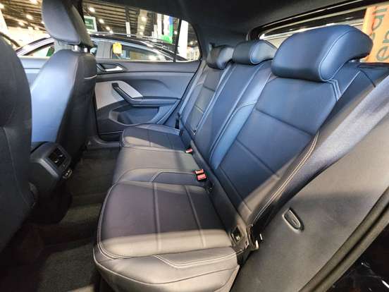 VOLKSWAGEN-T-CROSS-2024