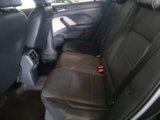VOLKSWAGEN-T-CROSS-1.4 250 TSI TOTAL FLEX HIGHLINE AUTOMÁTICO VOLKSWAGEN-T-CROSS-2024