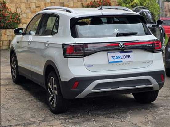 VOLKSWAGEN-T-CROSS-1.4 250 TSI TOTAL FLEX HIGHLINE AUTOMÁTICO VOLKSWAGEN-T-CROSS-2024