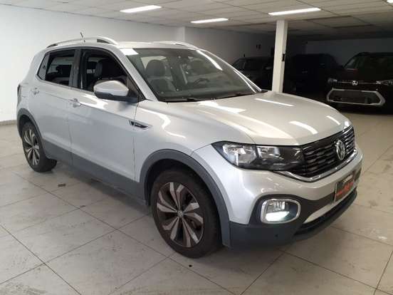 VOLKSWAGEN-T-CROSS-2021