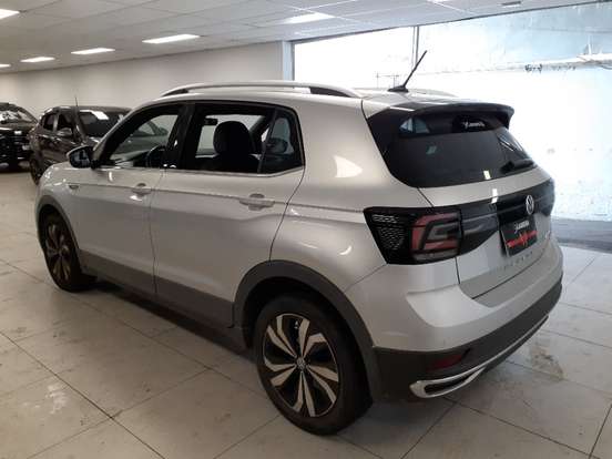 VOLKSWAGEN-T-CROSS-1.4 250 TSI TOTAL FLEX HIGHLINE AUTOMÁTICO VOLKSWAGEN-T-CROSS-2021