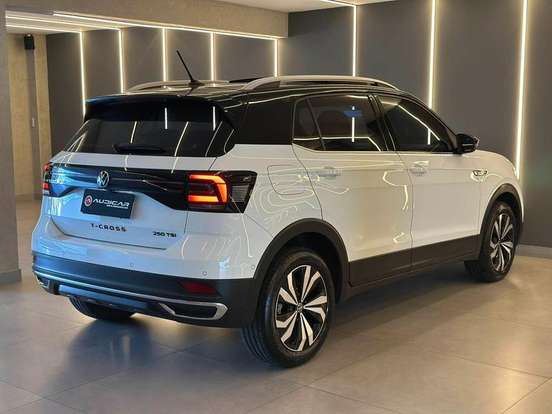 VOLKSWAGEN-T-CROSS-2023