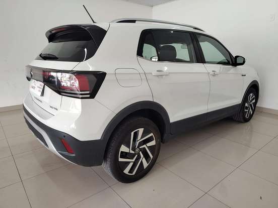 VOLKSWAGEN-T-CROSS-2024