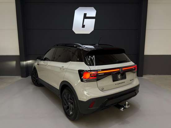 VOLKSWAGEN-T-CROSS-2025