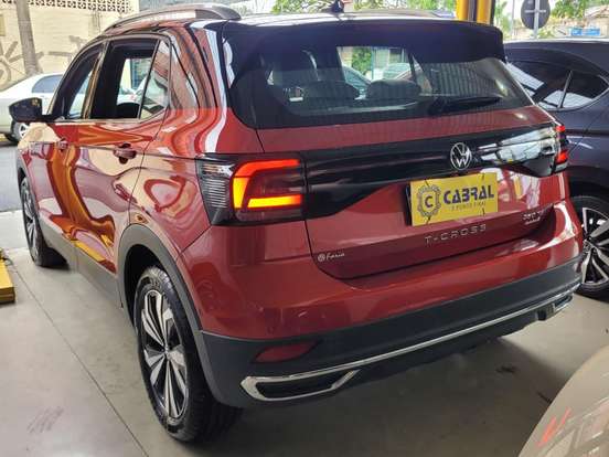 VOLKSWAGEN-T-CROSS-2022