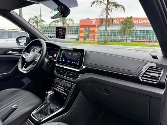 VOLKSWAGEN-T-CROSS-2025