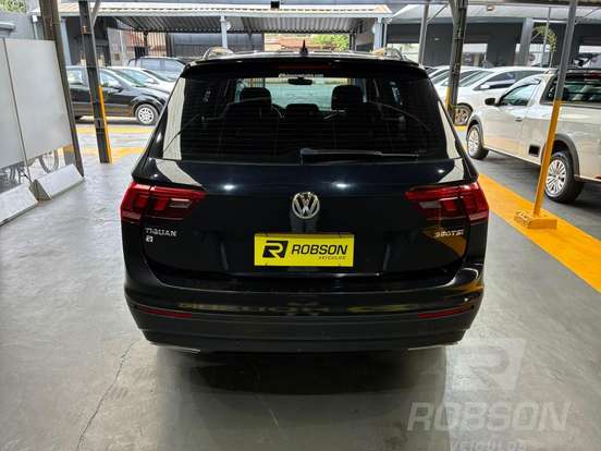 VOLKSWAGEN-TIGUAN-2018