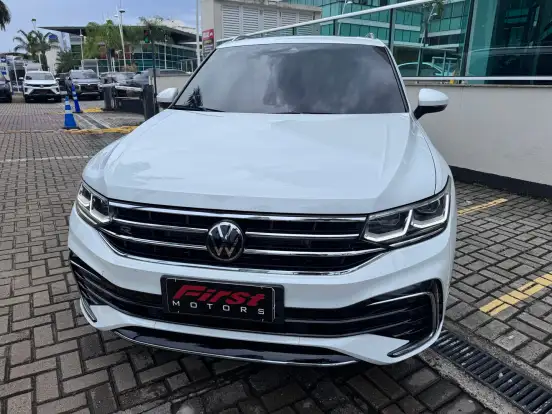 VOLKSWAGEN-TIGUAN-2.0 300 TSI GASOLINA ALLSPACE R-LINE AUTOMÁTICO VOLKSWAGEN-TIGUAN-2024