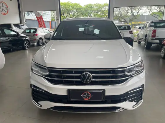 VOLKSWAGEN TIGUAN 2.0 300 TSI GASOLINA ALLSPACE R-LINE AUTOMÁTICO