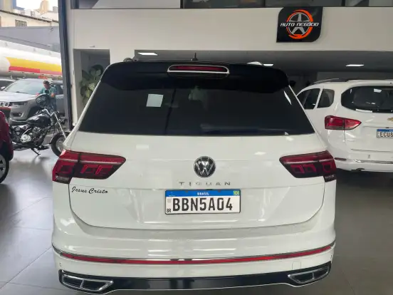 VOLKSWAGEN-TIGUAN-2.0 300 TSI GASOLINA ALLSPACE R-LINE AUTOMÁTICO VOLKSWAGEN-TIGUAN-2024
