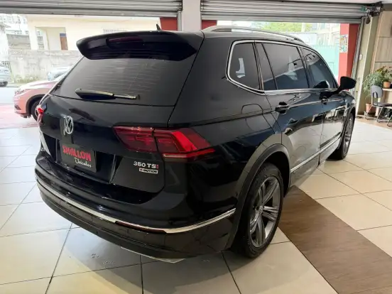 VOLKSWAGEN-TIGUAN-2021