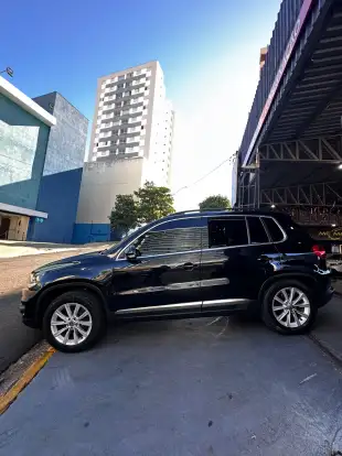 VOLKSWAGEN-TIGUAN-2011