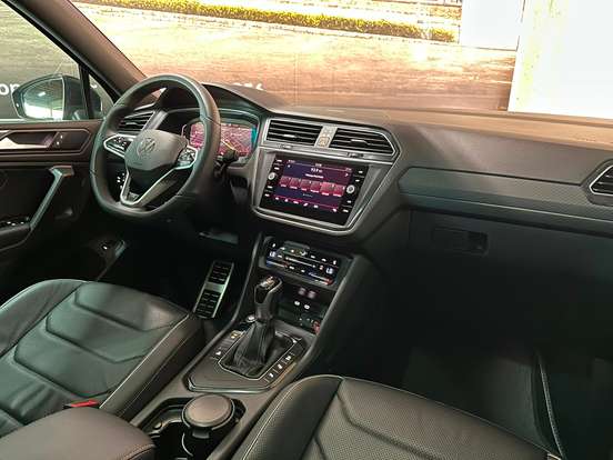 VOLKSWAGEN-TIGUAN-2.0 300 TSI GASOLINA ALLSPACE R-LINE AUTOMÁTICO VOLKSWAGEN-TIGUAN-2024