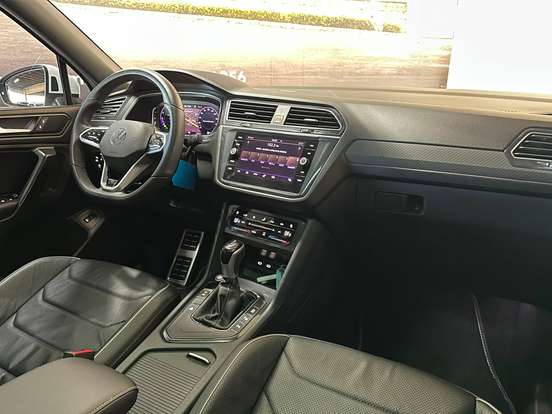 VOLKSWAGEN-TIGUAN-2024