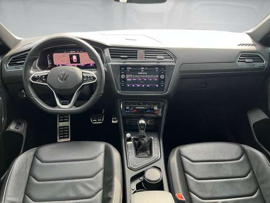 VOLKSWAGEN-TIGUAN-2023