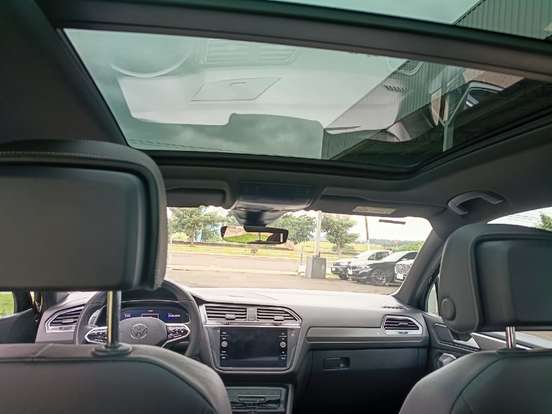 VOLKSWAGEN-TIGUAN-2023