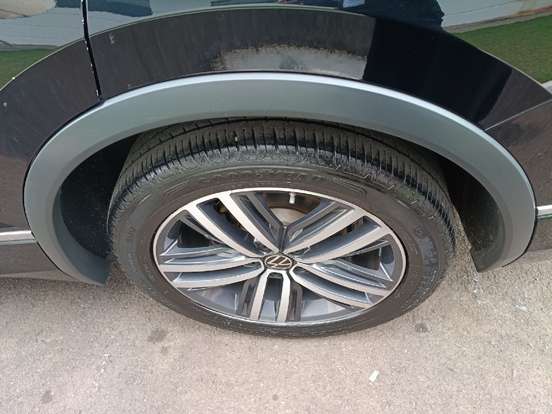 VOLKSWAGEN-TIGUAN-2023