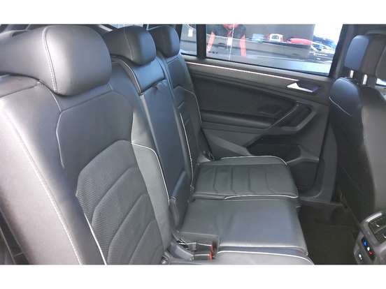 VOLKSWAGEN-TIGUAN-2.0 300 TSI GASOLINA ALLSPACE R-LINE AUTOMÁTICO VOLKSWAGEN-TIGUAN-2024