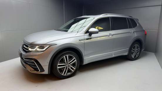 VOLKSWAGEN-TIGUAN-2.0 300 TSI GASOLINA ALLSPACE R-LINE AUTOMÁTICO VOLKSWAGEN-TIGUAN-2023