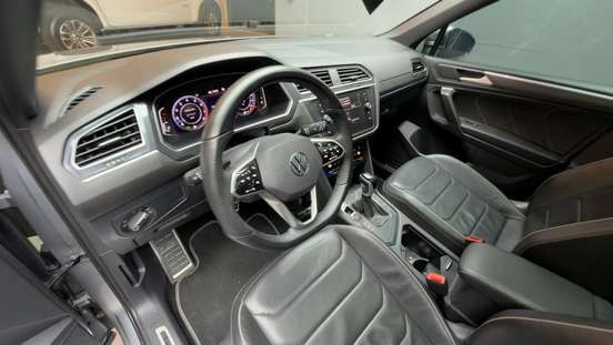 VOLKSWAGEN-TIGUAN-2023