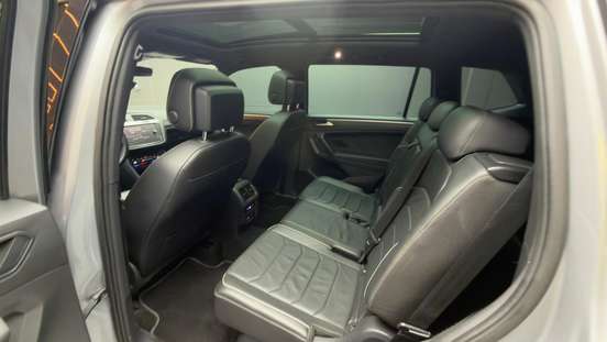 VOLKSWAGEN-TIGUAN-2023