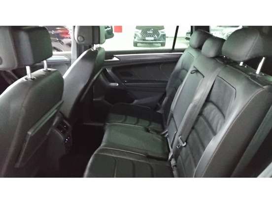 VOLKSWAGEN-TIGUAN-2019