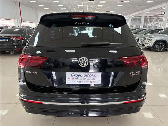 VOLKSWAGEN-TIGUAN-2018