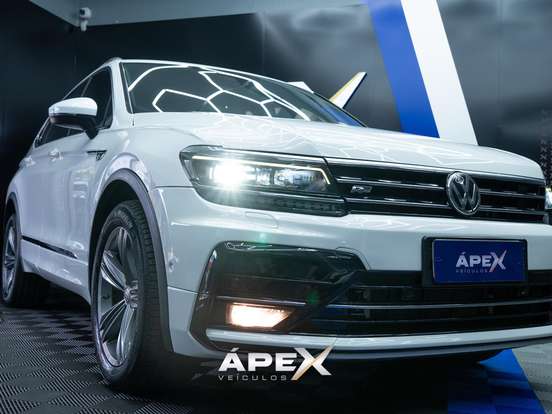 VOLKSWAGEN-TIGUAN-2018