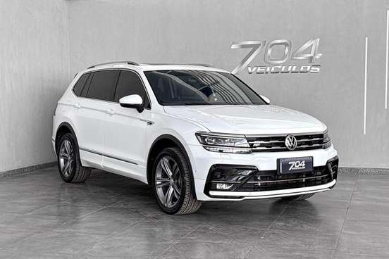 VOLKSWAGEN-TIGUAN-2021