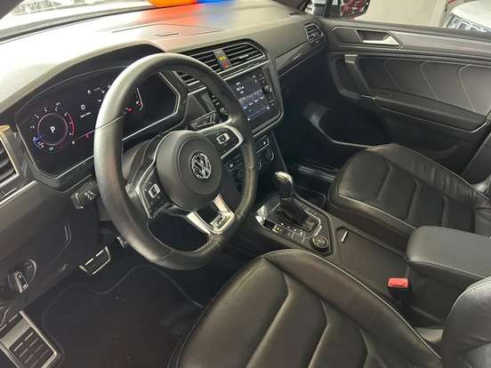 VOLKSWAGEN-TIGUAN-2019