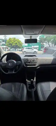 VOLKSWAGEN-UP-2016