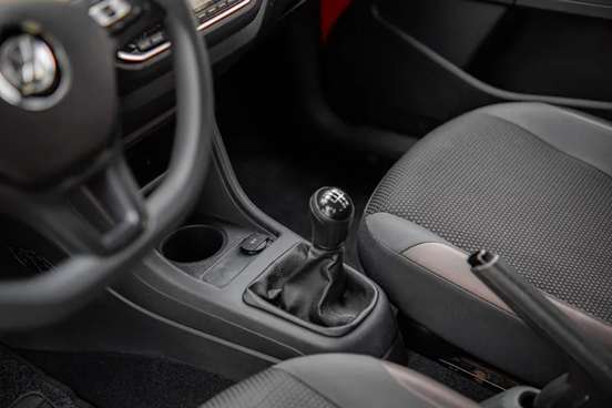 VOLKSWAGEN-UP-2019