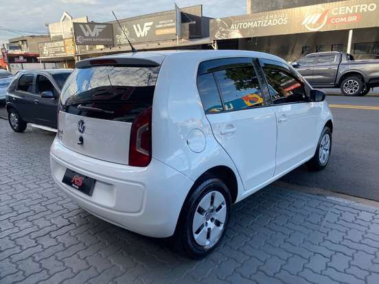 VOLKSWAGEN-UP-2016