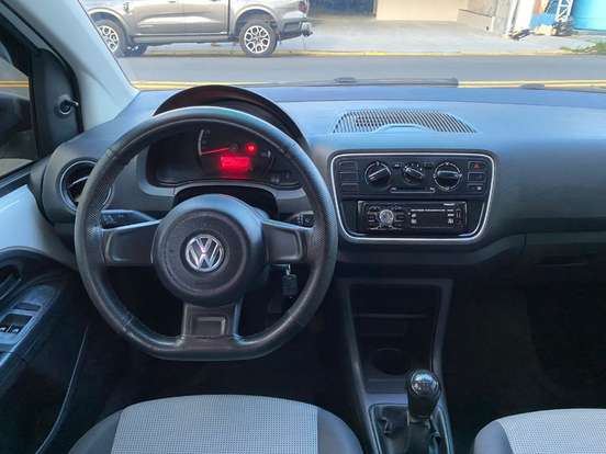 VOLKSWAGEN-UP-2016
