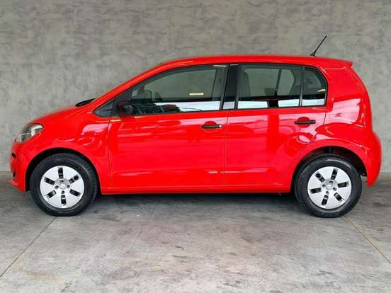 VOLKSWAGEN-UP-2015