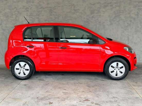 VOLKSWAGEN-UP-2015
