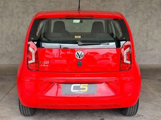 VOLKSWAGEN-UP-2015