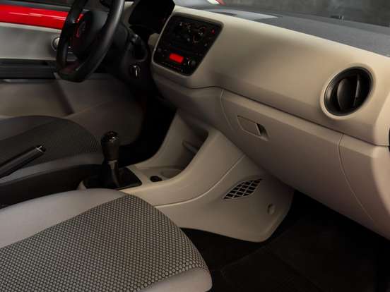 VOLKSWAGEN-UP-1.0 MPI TAKE UP 12V FLEX 4P MANUAL VOLKSWAGEN-UP-2015