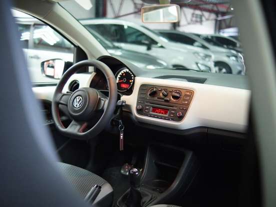 VOLKSWAGEN-UP-1.0 TSI MOVE UP 12V FLEX 4P MANUAL VOLKSWAGEN-UP-2016
