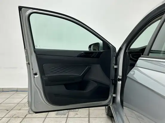 VOLKSWAGEN-VIRTUS-2024