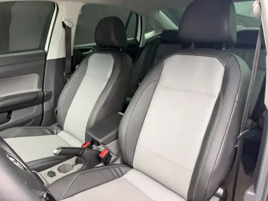 VOLKSWAGEN-VIRTUS-1.0 200 TSI HIGHLINE AUTOMÁTICO VOLKSWAGEN-VIRTUS-2018