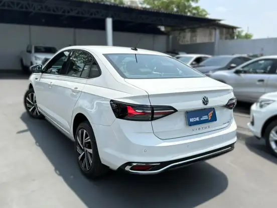 VOLKSWAGEN-VIRTUS-2025