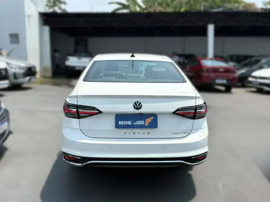VOLKSWAGEN-VIRTUS-2025