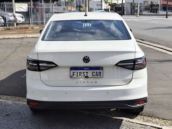 VOLKSWAGEN-VIRTUS-2023