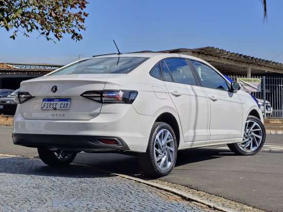 VOLKSWAGEN-VIRTUS-2023