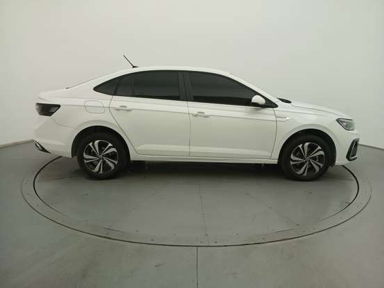 VOLKSWAGEN-VIRTUS-2024