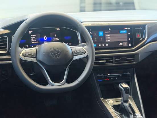 VOLKSWAGEN-VIRTUS-2023