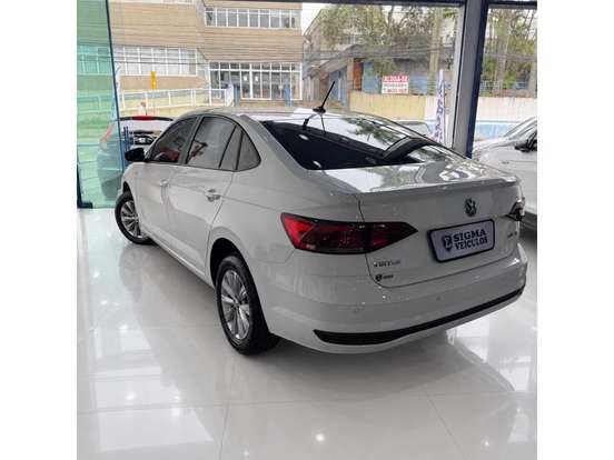 VOLKSWAGEN-VIRTUS-2021