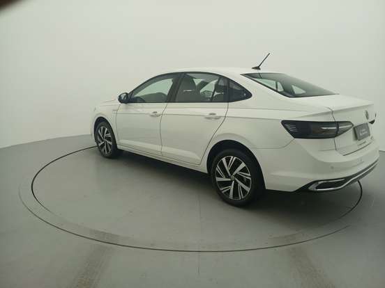 VOLKSWAGEN-VIRTUS-2024
