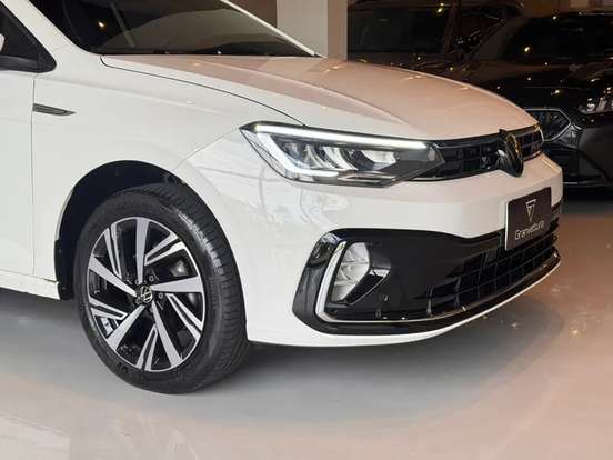 VOLKSWAGEN-VIRTUS-2025